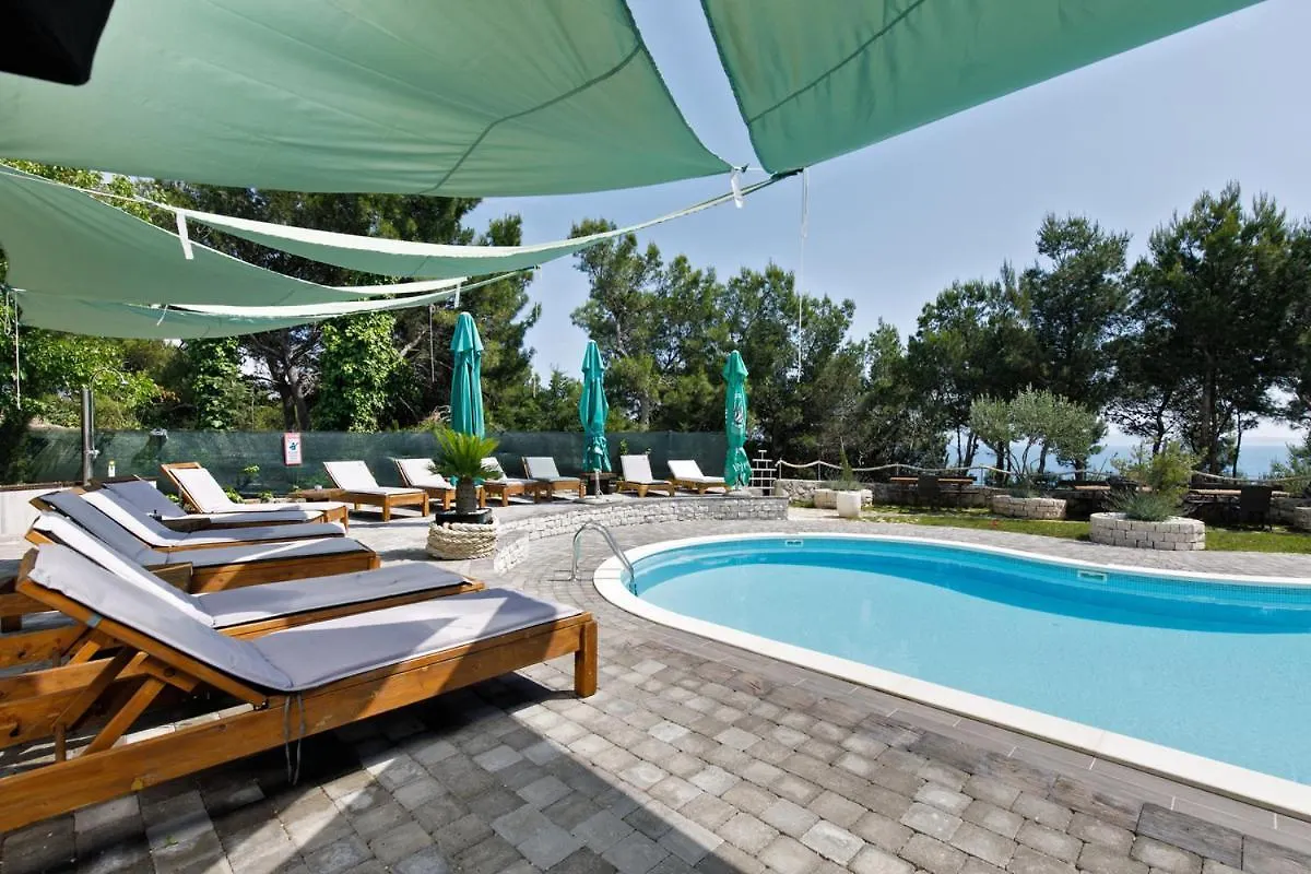 بيت ضيافة Room In Guest Room - Comfy Apartments Next To The Beach Stobreč